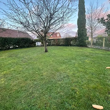 Homestay A 5 Minutes A Pieds Du Chateau, 2 Belles Et Spacieuses Chambres, Sdb, Wc Et Un Garage Prive A 25 Minutes Circuit 24h Le Grand-Luce